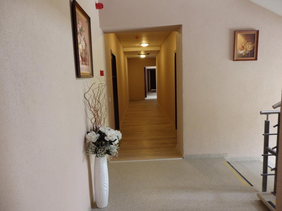 Bella Riga Hotel With Self-Check In Exterior photo